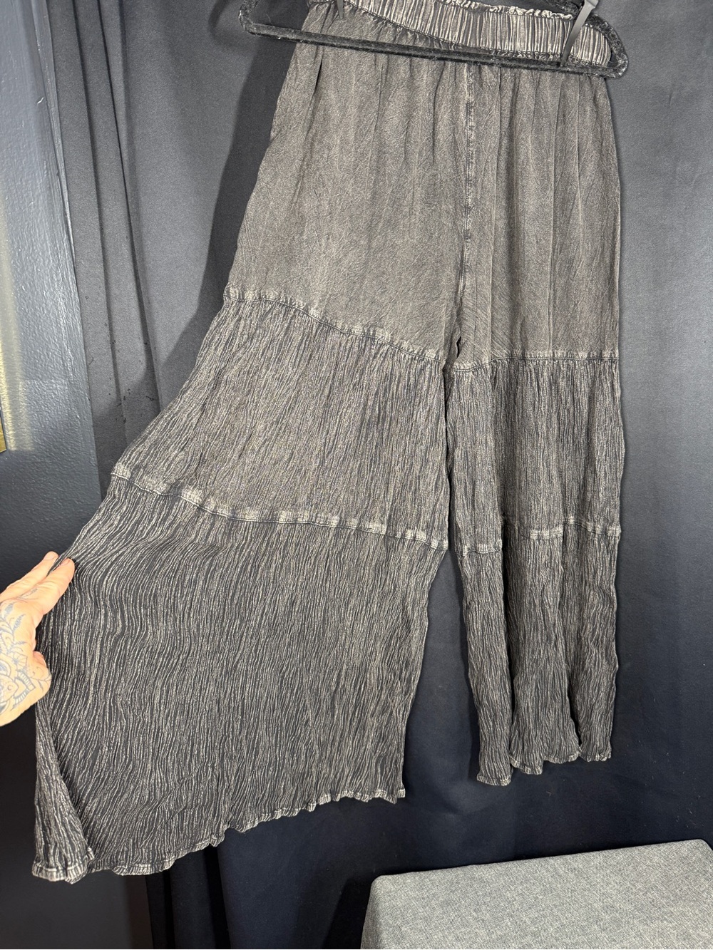 Young Threads flowy pants - Picture 4 of 5